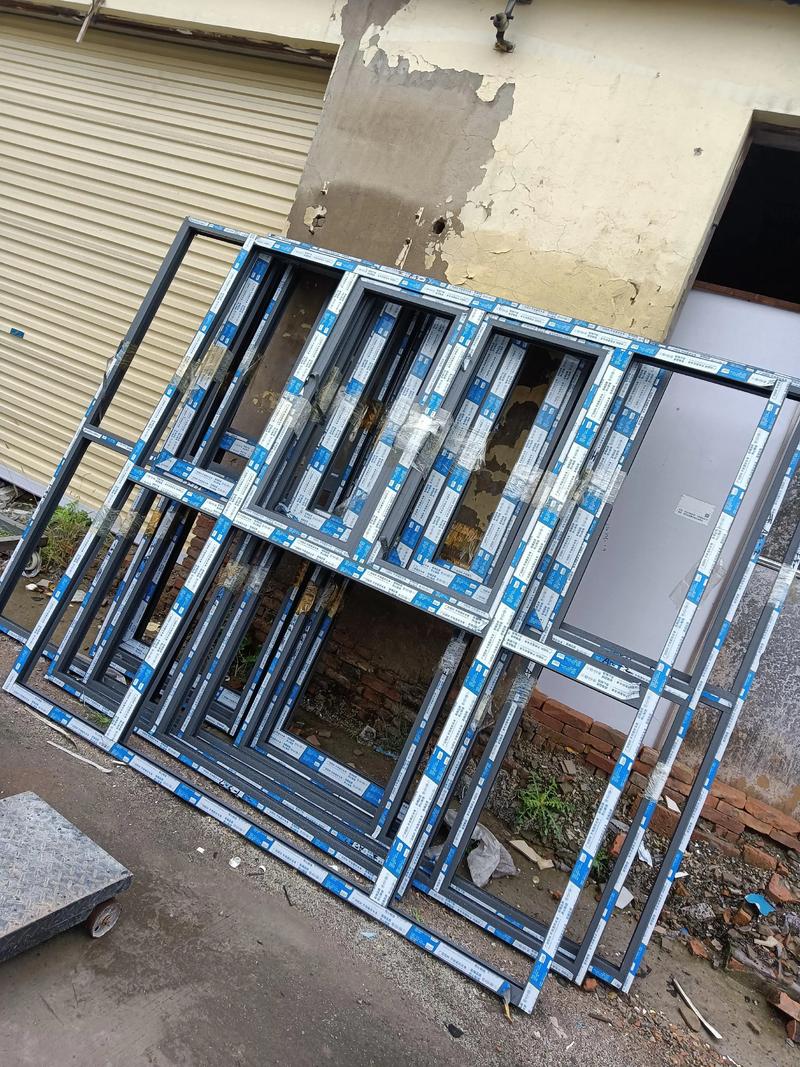 断桥铝门窗定制：打造专属家居空间的魅力门面